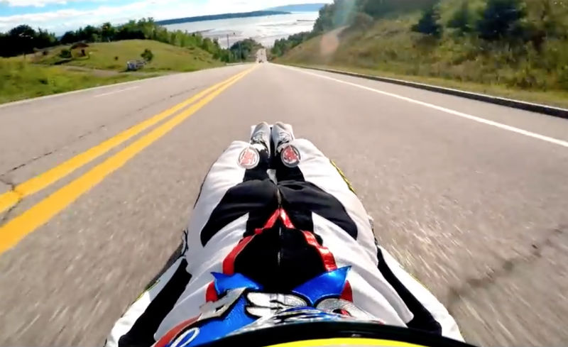 Ice luging isn’t a sport for people who are terrified of the idea of whizzing by at speeds of 140km (87mph). But at least you’ve got brakes! The same can’t be said if you’re a street luger, where speeds can exceed 160km (100mph) and… putting on the brakes won’t work since your luge board doesn’t actually have any.