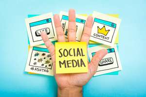 9 Advantages of Using Social Media