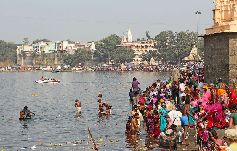 There are many famous Hindu rivers but Kshipra (also known as Shipra) one of the most important ones, as it houses the ancient holy city of Ujjain on its banks.