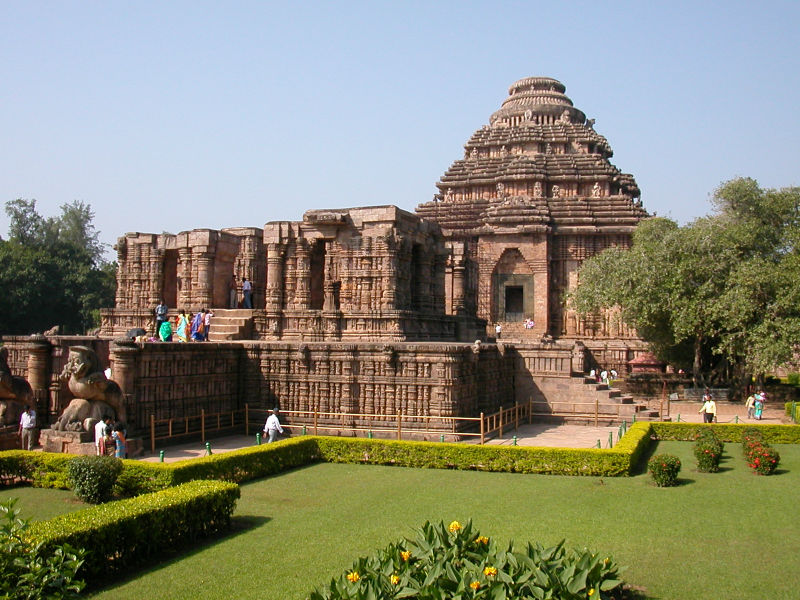 Sun Temple of Konark is one of the most impressive architectural wonders in India. It received its legendary status for the intricate design. The temple is basically a huge 24-wheeled chariot of the sun god, dragged by 7 heavenly horses. That’s legendary!