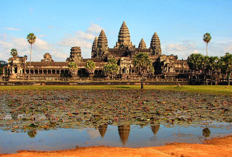 If you’ve ever visited Cambodia, then you’re certainly familiar with the Angkor Wat temple. The people who built it – the Angkors, duh – made up a huge urban civilization with a population that may have reached a million during its peak in 1200 AD. If so, it would have made it the largest urban settlement in the world at that time. But natural disasters and war took its toll on the Angkors, whose civilization began to decline starting in the 1300s and came to an end in 1431 when they were defeated by the Ayutthaya Kingdom.