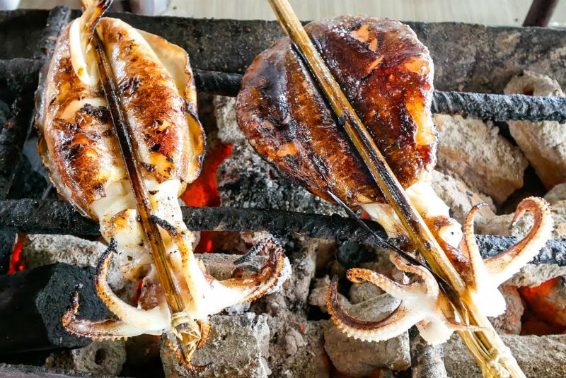 If there is one thing that China isn’t lacking, it’s street carts that serve BBQ meat. You’ll also discover plenty of restaurants that offer this fare as well. Take any meat imaginable – chicken, pork, lamb, calamari, octopus – cooked over burning coal and chow down like the classy lady/gentleman that you are! Bonus points if you allow an octopus tentacle to dangle from your mouth for a bit.