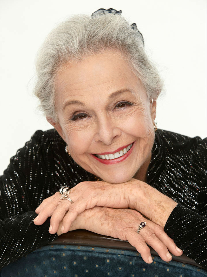 Rotoscoping is nothing new today, but back in the day, it was a phenomenal breakthrough in animation. “Snow White and the Seven Dwarfs” was created with the help of this technique. A dancer Marge Champion was chosen from more than two hundred contenders to become the real-life Snow White, and she nailed it.